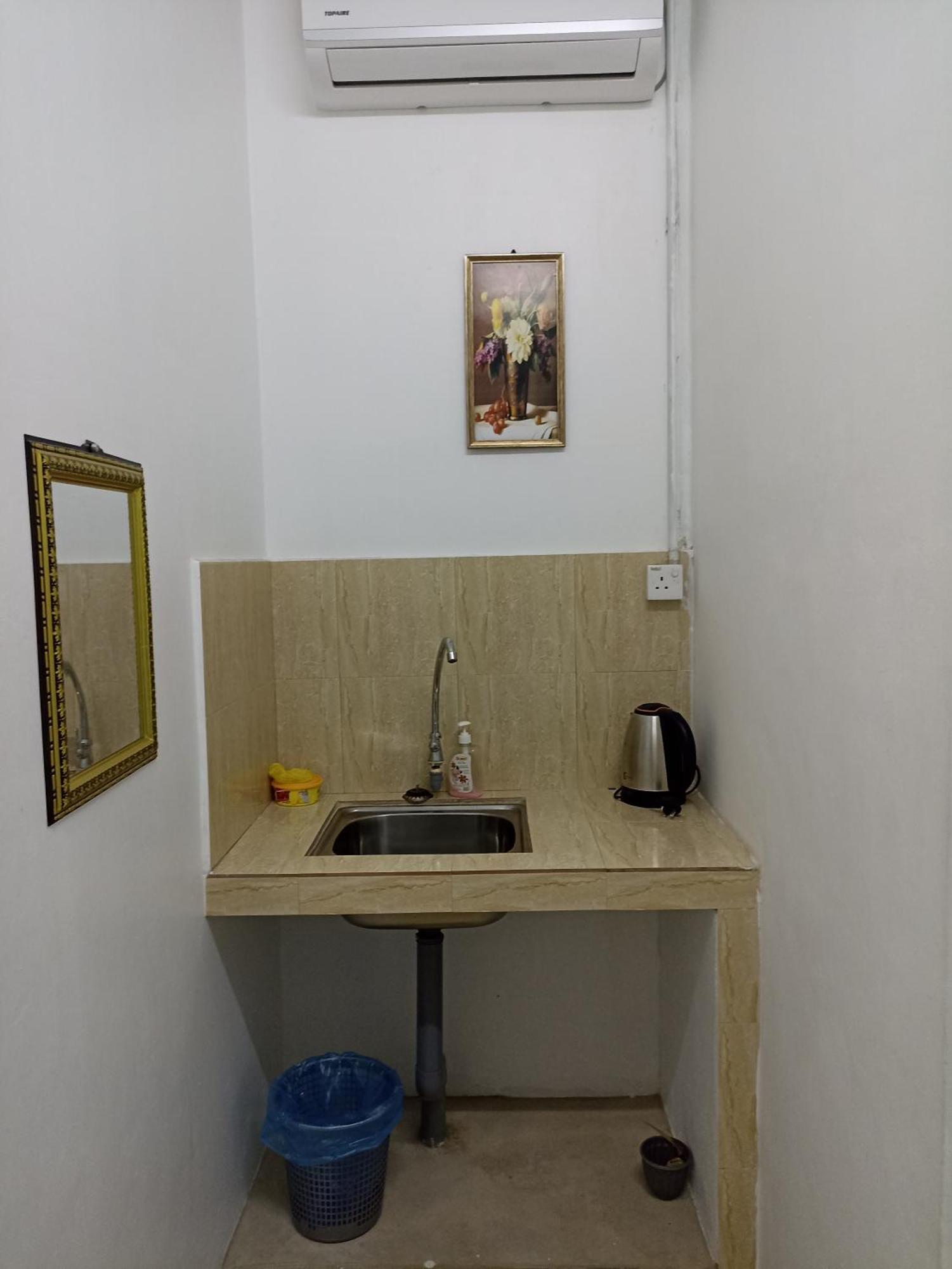 Depulauserai Roomstays Pekan Buitenkant foto